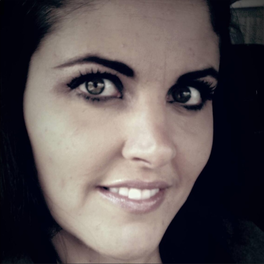 Meet your Posher, Lucinda